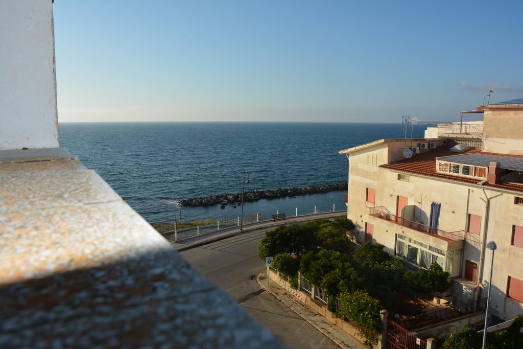 Case Vacanza Trappetodavivere Trappeto  Buitenkant foto
